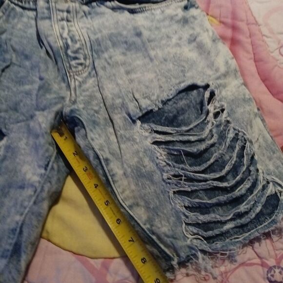 Thrill brand Denim Drawstring Shorts - 1X. (0254) - Picture 4 of 6